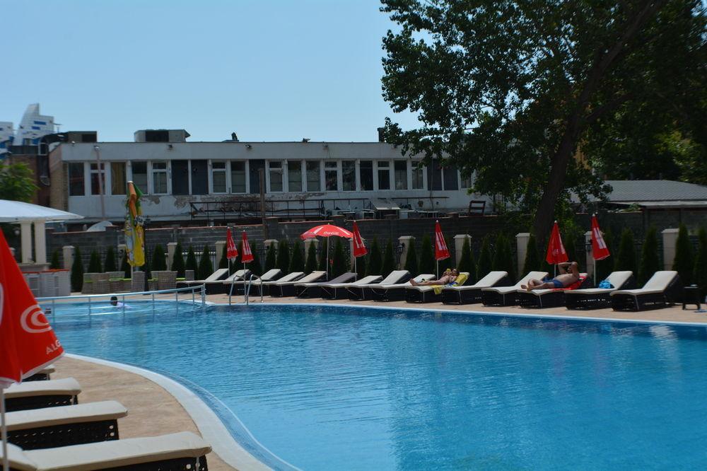 Hotel Avenue Pantai Sunny Luaran gambar